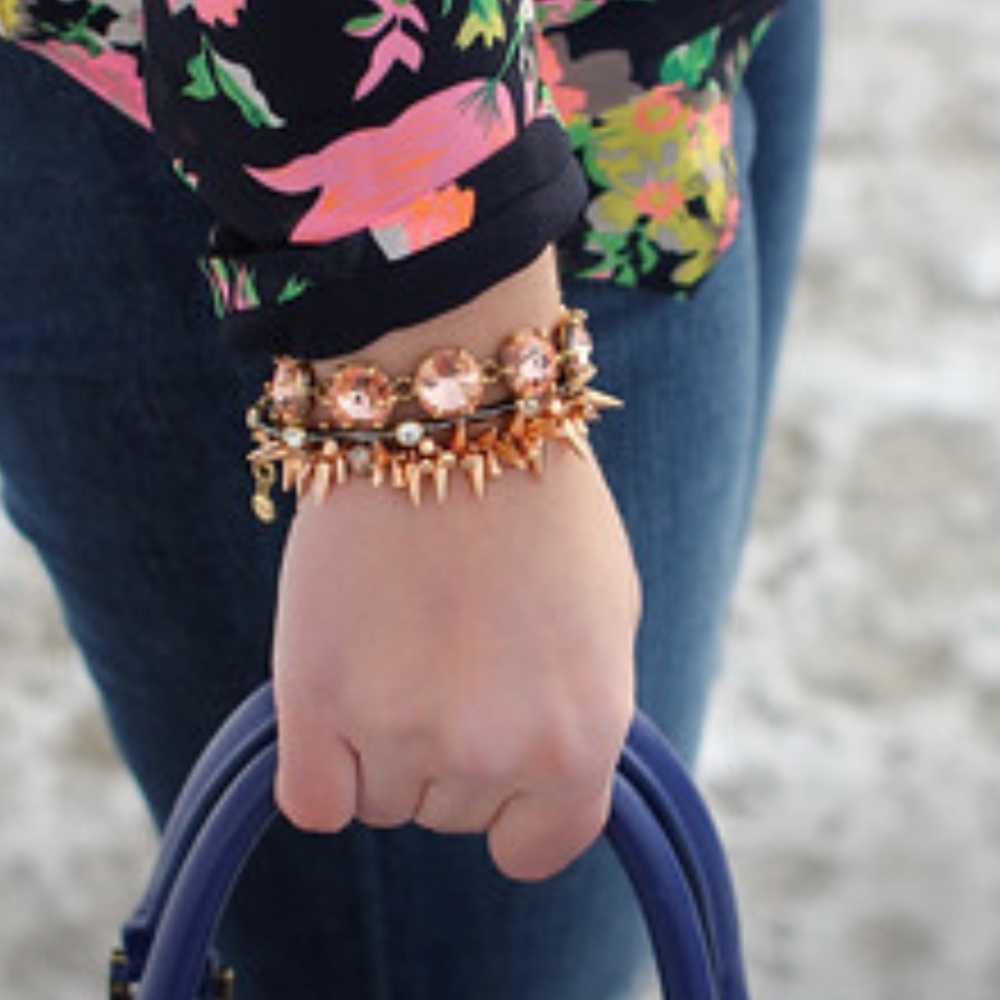 Stella & Dot Amelie peach bracelet
